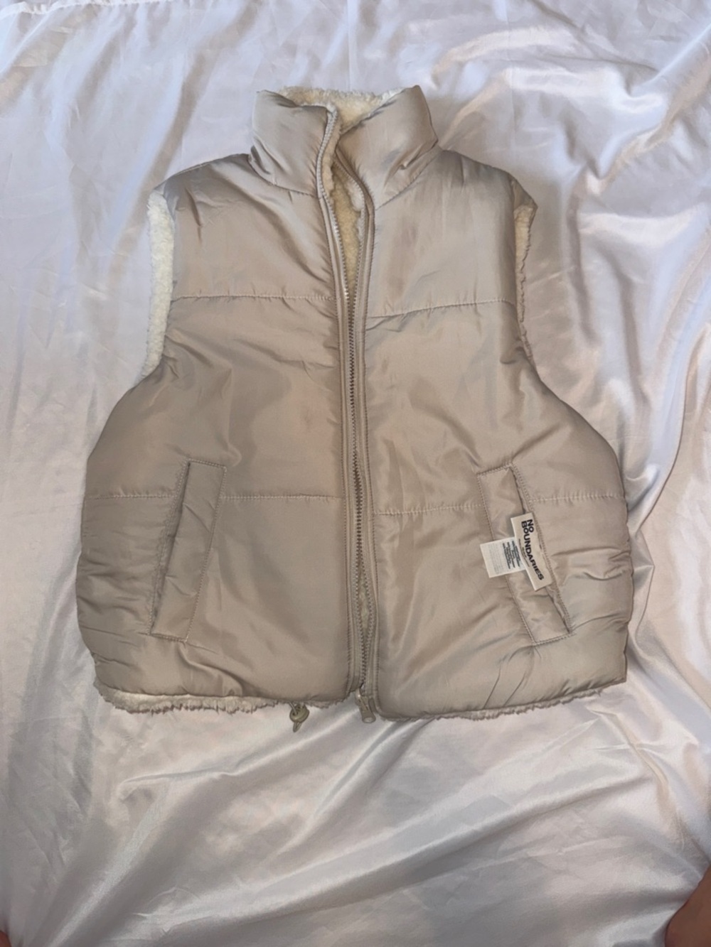 No Boundaries Light Beige Quilted Puffer Vest